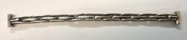 .1920s silver 'Britannic' expanding watch bracelet with clip on end pieces to fit trench style or ladies fixed lug watches.   Length 120mm, strap fitting 10mm.