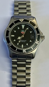 Tag Heuer Professional 2000 Quartz Wristwatch