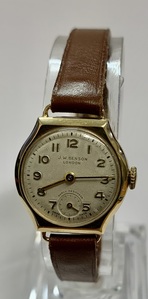 Swiss J.W.Benson 9ct Gold Ladies Hand Wind Wristwatch