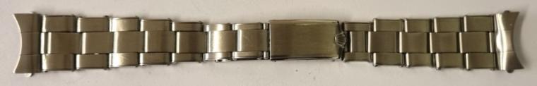 Rolex Oyster stainless steel bracelet with Spring Loaded links circa 1968, 19mm case fitting with attached end pieces reference 6635. Bracelet length - 160mm.